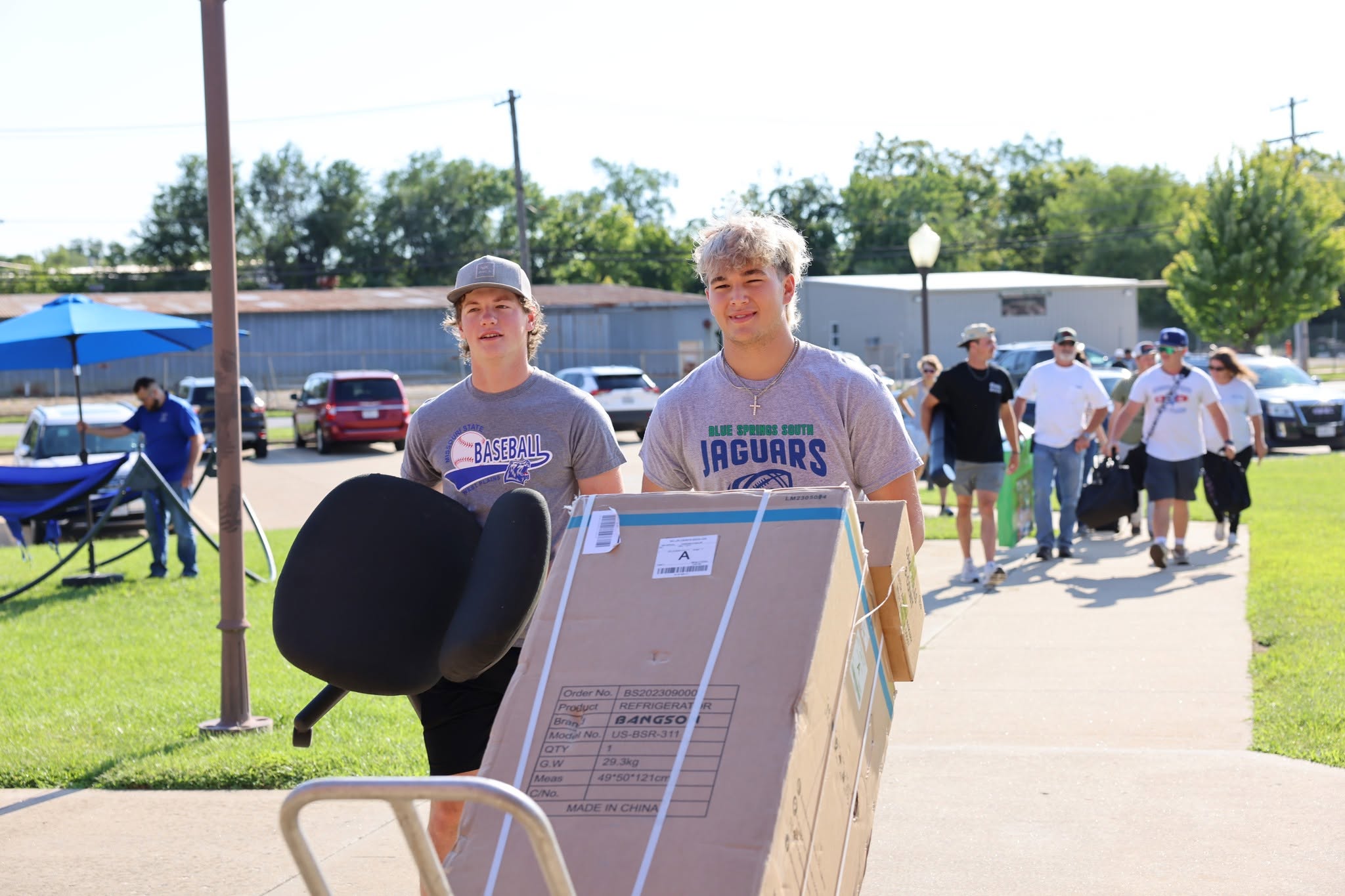 Move-In Weekend Volunteers Needed!